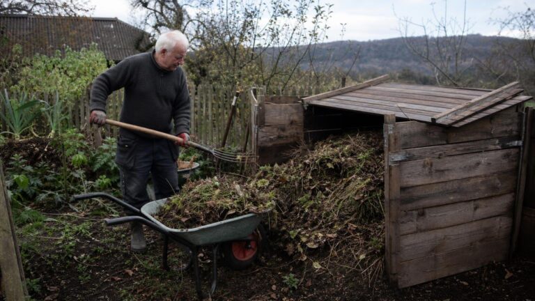 Jeg kastet trillebåra hver tredje vår i tjue år før naboen viste meg hva han gjorde med sin om høsten